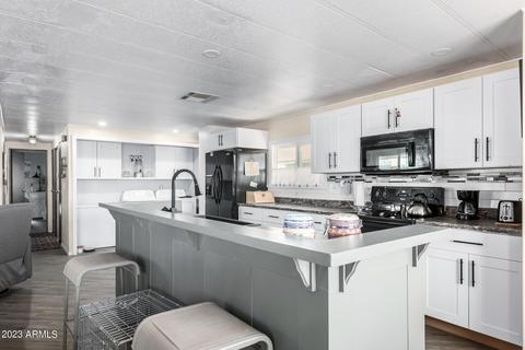 7807 E Main St #AA-13, Mesa, AZ 85207