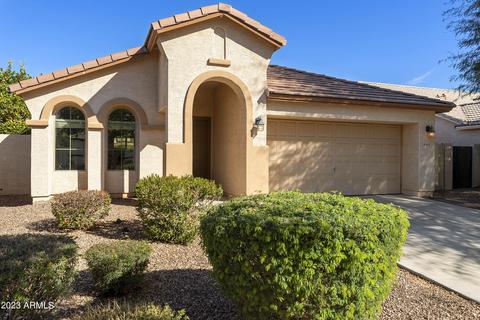 4032 E Maplewood St, Gilbert, AZ 85297 photo 1