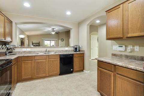 4032 E Maplewood St, Gilbert, AZ 85297 photo 8