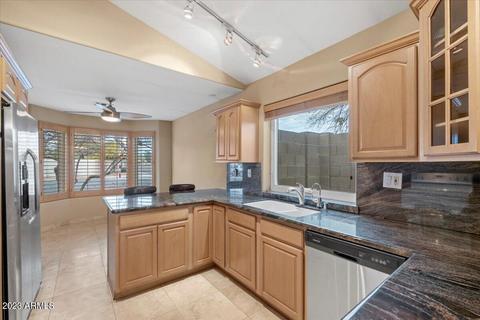 3937 E Sandra Ter, Phoenix, AZ 85032 photo 11