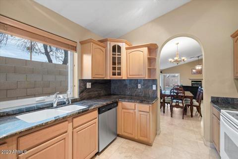 3937 E Sandra Ter, Phoenix, AZ 85032 photo 9