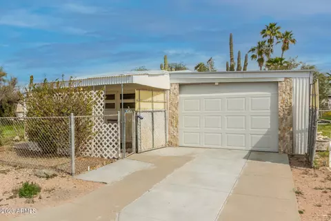 347 S Gold Dr, Apache Junction, AZ 85120 photo 4