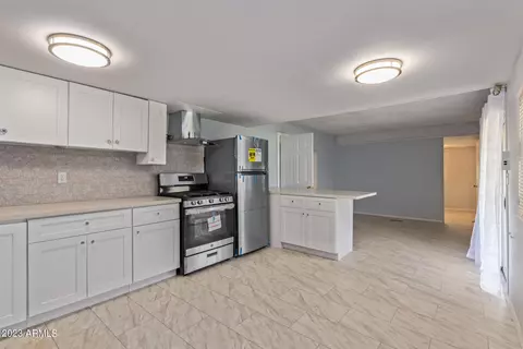 347 S Gold Dr, Apache Junction, AZ 85120 photo 9