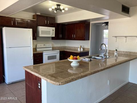 2836 E Michigan Ave, Phoenix, AZ 85032 photo 2