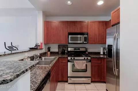 17 W Vernon Ave #507, Phoenix, AZ 85003