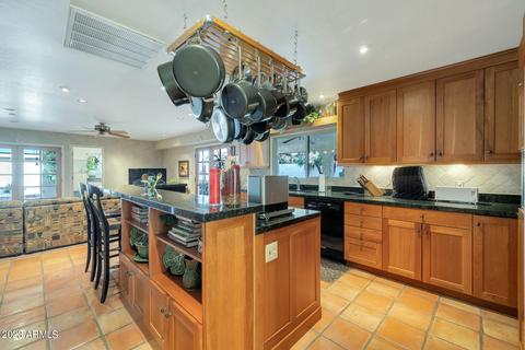 207 W Echo Ln, Phoenix, AZ 85021 photo 8
