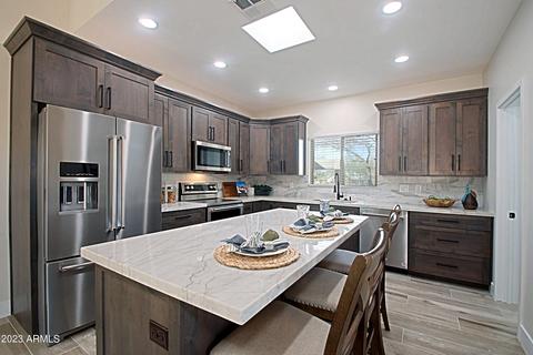 1112 E Carlise Rd, Phoenix, AZ 85086 photo 2