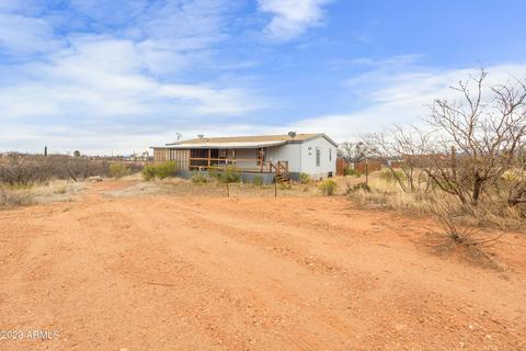 8550 E Nevada Dr, Hereford, AZ 85615