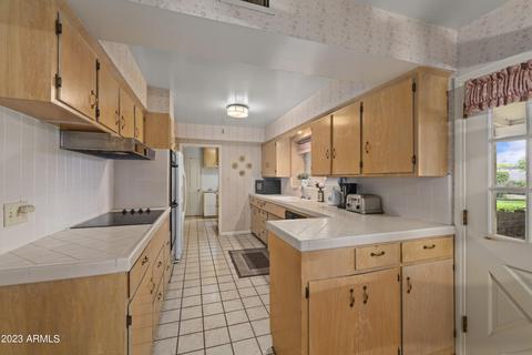 7037 N 2nd Dr, Phoenix, AZ 85021 photo 14