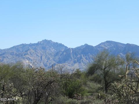 2400 W Limewood Dr W #-, Tucson, AZ 85755
