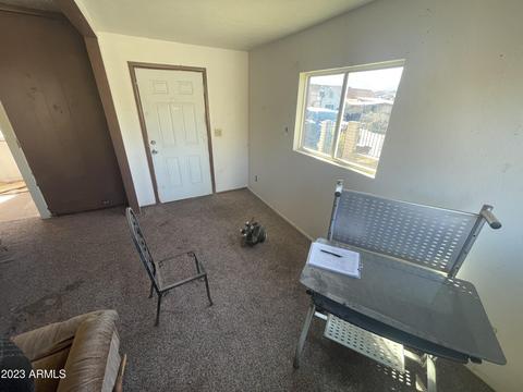 871 N Sutherland St, Globe, AZ 85501 photo 2