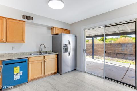 1337 E Hopi Cir, Mesa, AZ 85204 photo 6