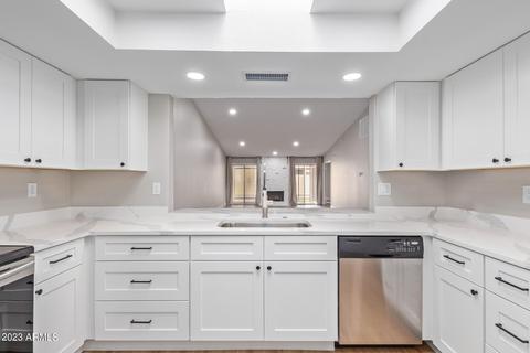 2059 E Brown Rd #84, Mesa, AZ 85213 photo 2