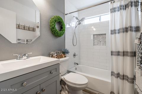 3145 E Kerry Ln, Phoenix, AZ 85050 photo 16