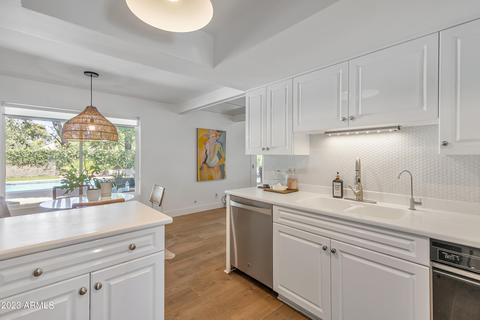 8 E Orangewood Ave, Phoenix, AZ 85020 photo 22