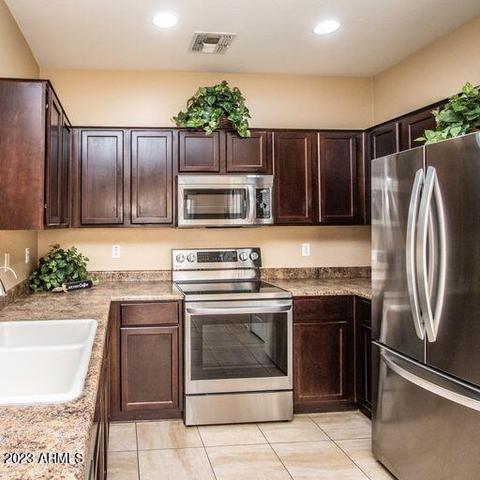 152 E Catclaw St, Gilbert, AZ 85296 photo 3