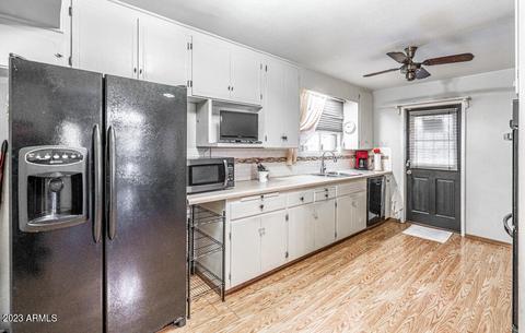 3247 W Camelback Rd, Phoenix, AZ 85017