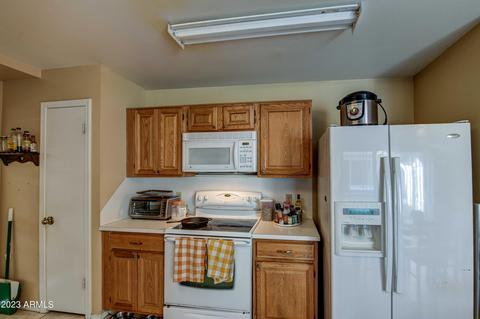 541 N Granite St, Gilbert, AZ 85234 photo 10