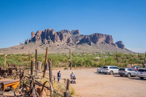 1981 S Cactus Rd, Apache Junction, AZ 85119 photo 6