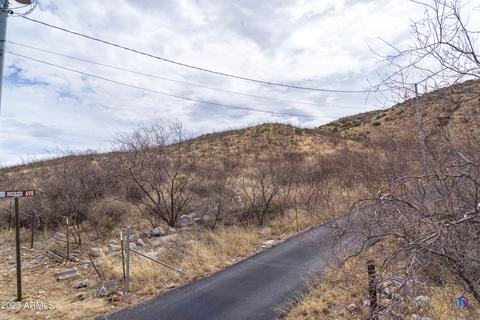 228 Adsit St, Bisbee, AZ 85603 photo 2