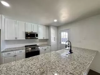 2031 E Rice Dr, Tempe, AZ 85283 photo 4
