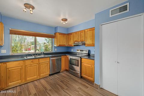 3433 E Waltann Ln, Phoenix, AZ 85032 photo 17