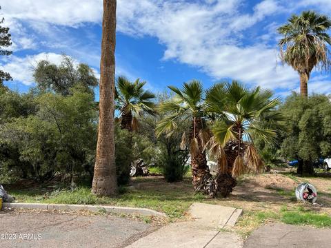 1050 E Medlock Dr, Phoenix, AZ 85014