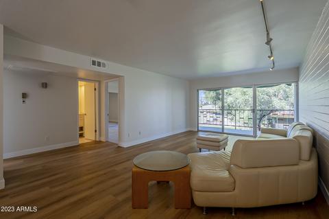 3737 E Turney Ave #208, Phoenix, AZ 85018 photo 4