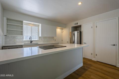 3737 E Turney Ave #208, Phoenix, AZ 85018 photo 9