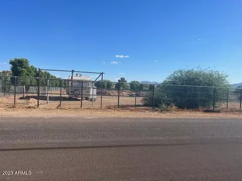 8811 S 45th Ave #5, Laveen, AZ 85339