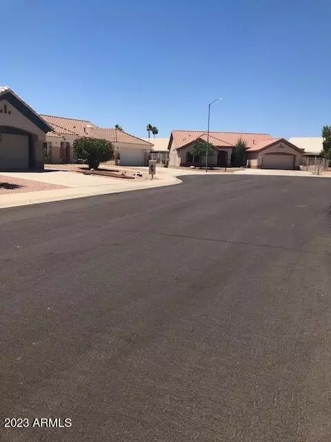 22008 N Corto Ln, Sun City West, AZ 85375