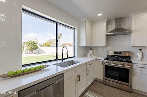 2542 E Christy Dr E, Phoenix, AZ 85028 photo 16