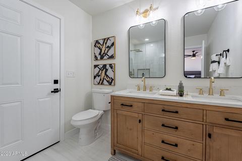 2542 E Christy Dr E, Phoenix, AZ 85028 photo 24