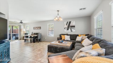 2259 S Buckaroo Trl, Gilbert, AZ 85295