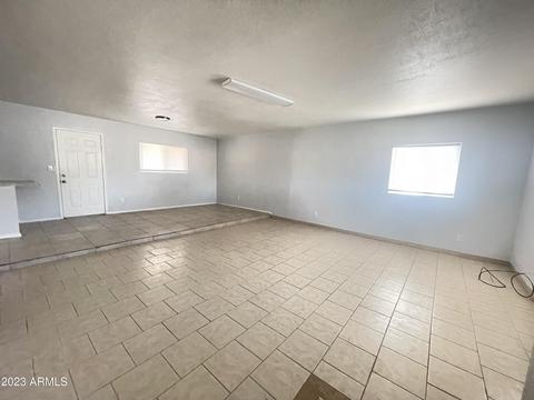 4647 E Burgess Ln, Phoenix, AZ 85042