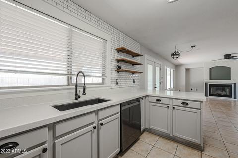 9247 E Fairfield St, Mesa, AZ 85207 photo 5