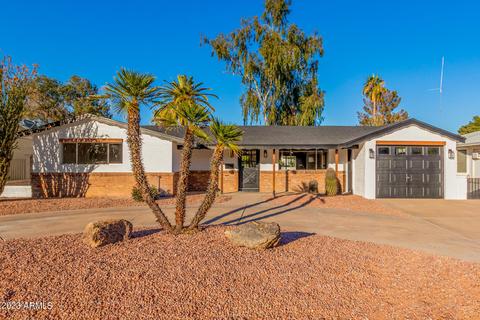 715 S Edgewater Dr, Mesa, AZ 85208