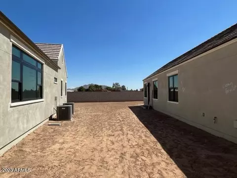 3927 E Ironside Ln, Gilbert, AZ 85298 photo 6