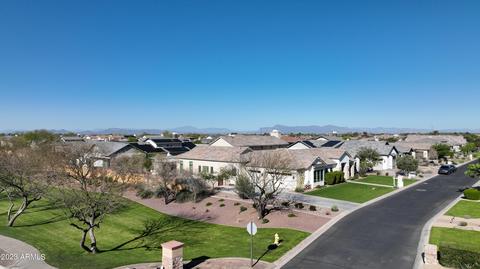 2714 E Kingbird Dr, Gilbert, AZ 85297 photo 3