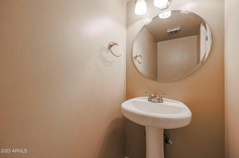 4482 E Belleview St, Phoenix, AZ 85008 photo 8