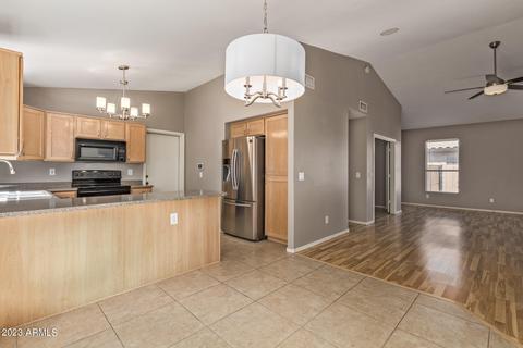 2227 S Peppertree Dr, Gilbert, AZ 85295 photo 9