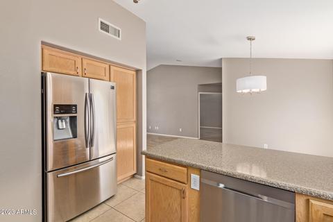 2227 S Peppertree Dr, Gilbert, AZ 85295 photo 7