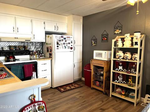 1804 W Tepee St #35, Apache Junction, AZ 85120 photo 5