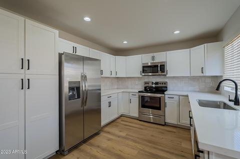 30 N Sahuaro Dr, Gilbert, AZ 85233 photo 8