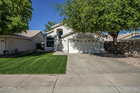 30 N Sahuaro Dr, Gilbert, AZ 85233 photo 1