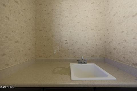6837 S 7th Ln, Phoenix, AZ 85041 photo 21