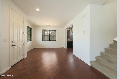 6837 S 7th Ln, Phoenix, AZ 85041 photo 9