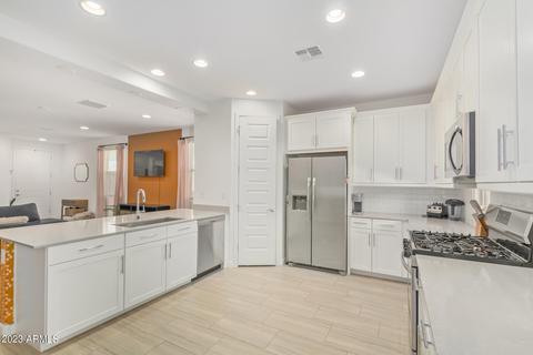 2721 S Prospector Point Rd, Apache Junction, AZ 85119 photo 4