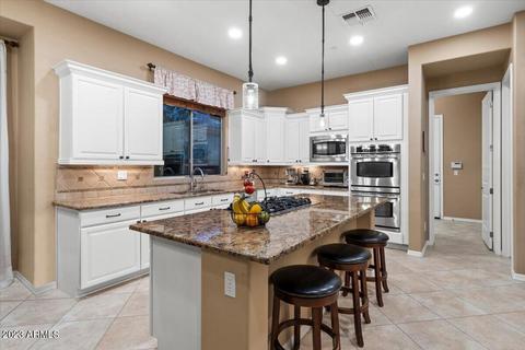 3824 Expedition Way, Phoenix, AZ 85050 photo 18