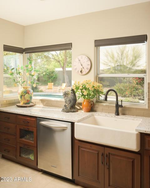 3954 E Hazelwood St, Phoenix, AZ 85018 photo 11